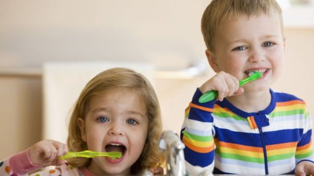 dental-decay-prevention-for-kids-ozident-teeth-brush